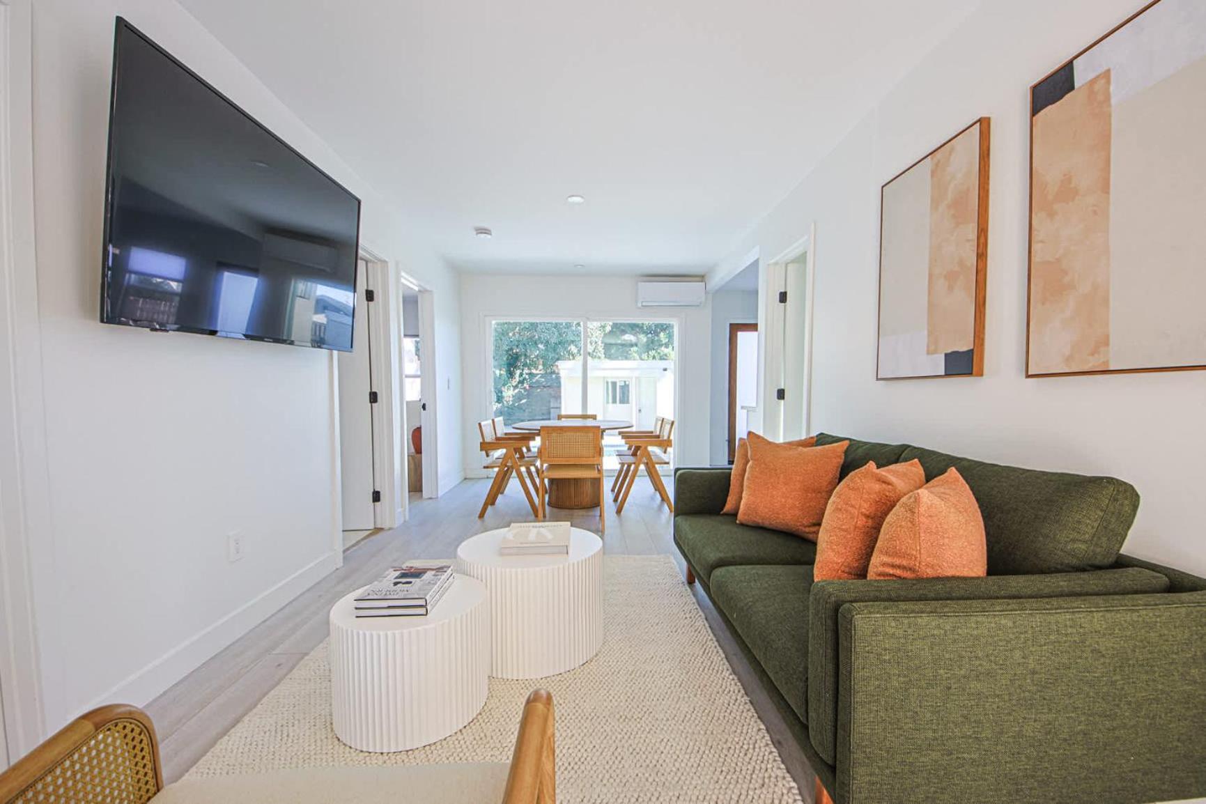 Cozy Retreat W Pool Prime Location Holiday home *